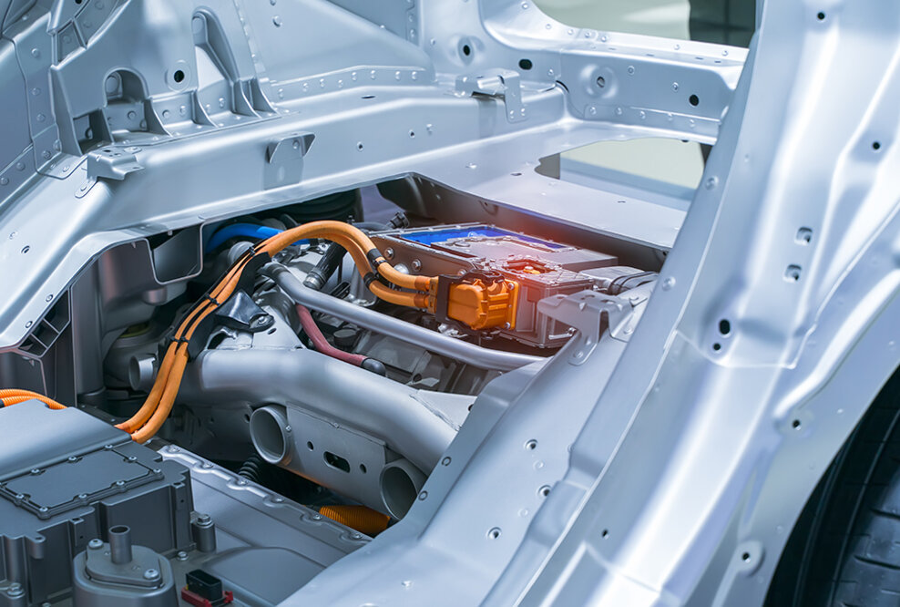 WECO entwickelt neue Stiftleiste zur Kühlluftsteuerung für E-Auto-Batteriezellen