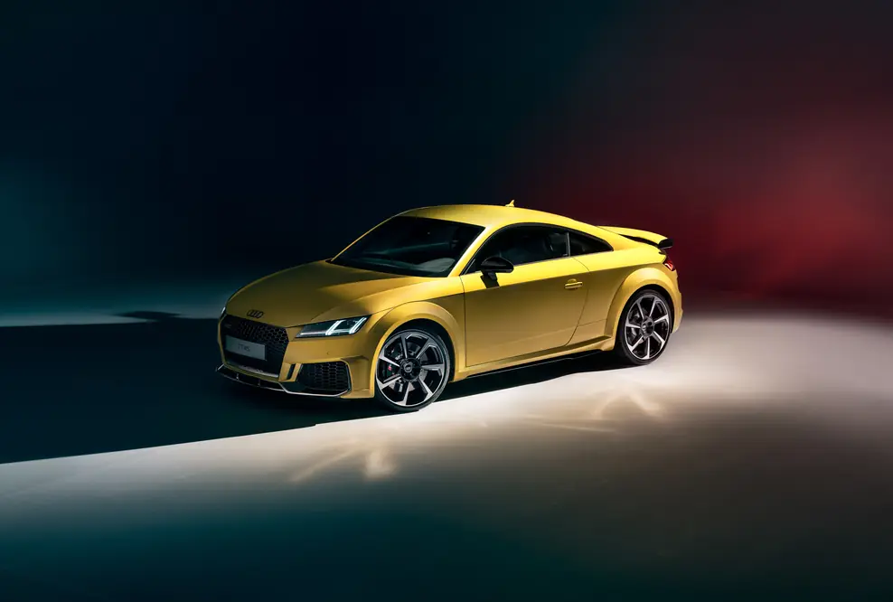 Neue Mattlackierung Pythongelb für das Topmodell TT RS.