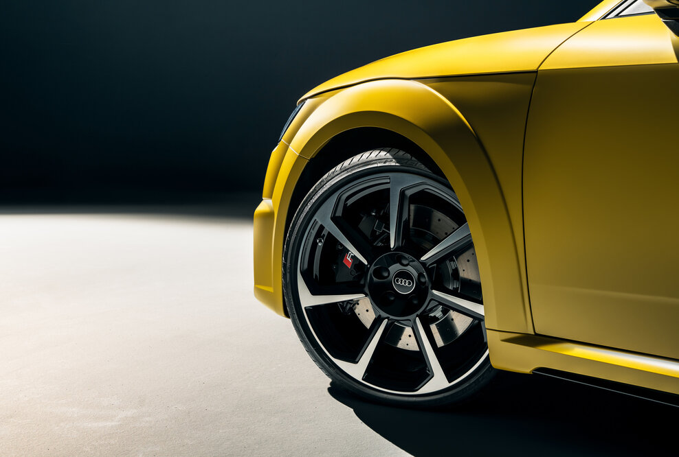 Neue Mattlackierung Pythongelb für das Topmodell TT RS.