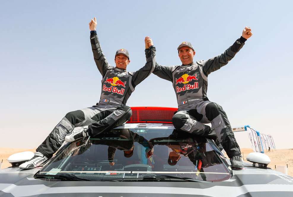 Emotionaler erster Sieg in der Wüste: Audi RS Q e-tron gewinnt in Abu Dhabi