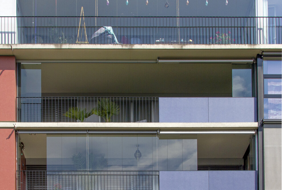 Mit Balkonverglasungen ländliche Ruhe geniessen -trotz Verkehrslärm