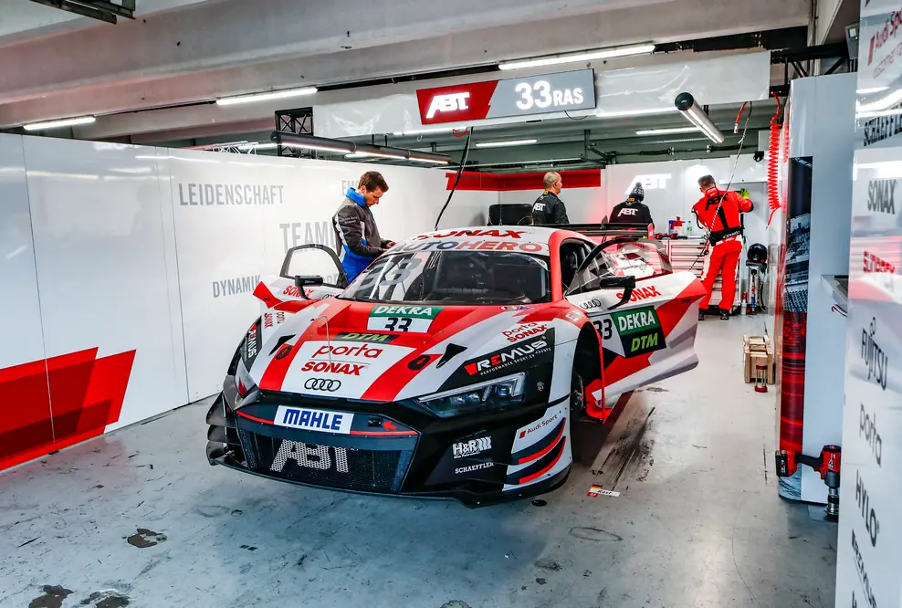Audi Sport setzt im DTM-Titelkampf auf drei Kundenteams