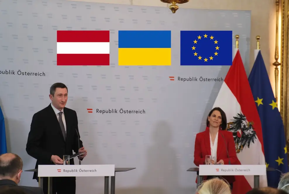 Pressekonferenz Chernyshov/Edtstadler
