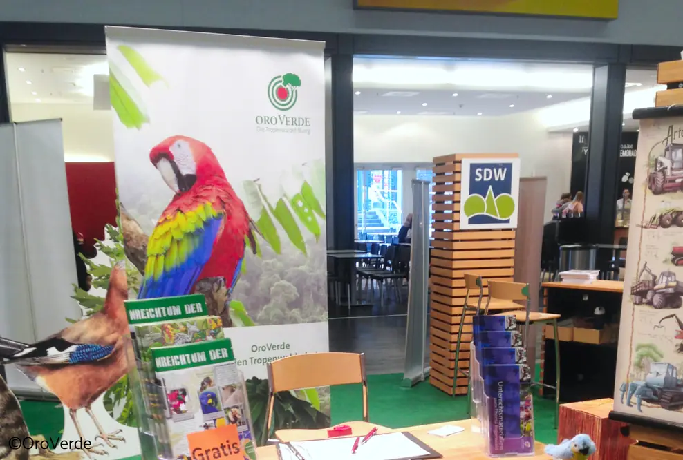 Stand von OroVerde auf der didacta