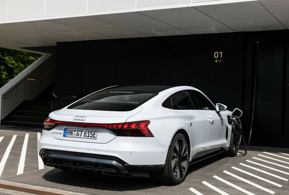Audi rollt charging hub nach erfolgreicher erster Pilotphase weiter aus