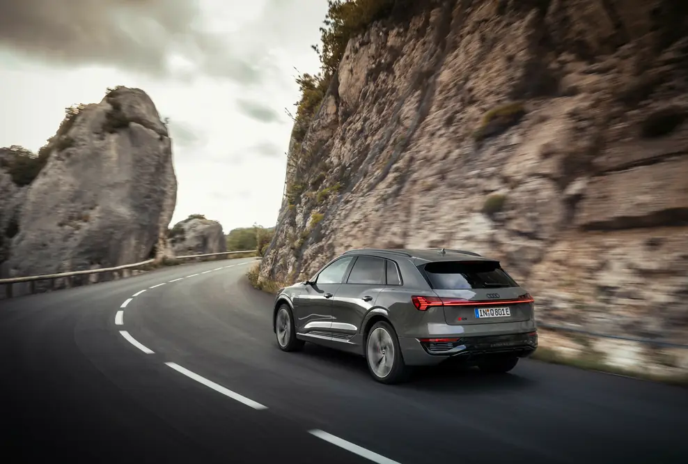 Audi Q8 e-tron quattro