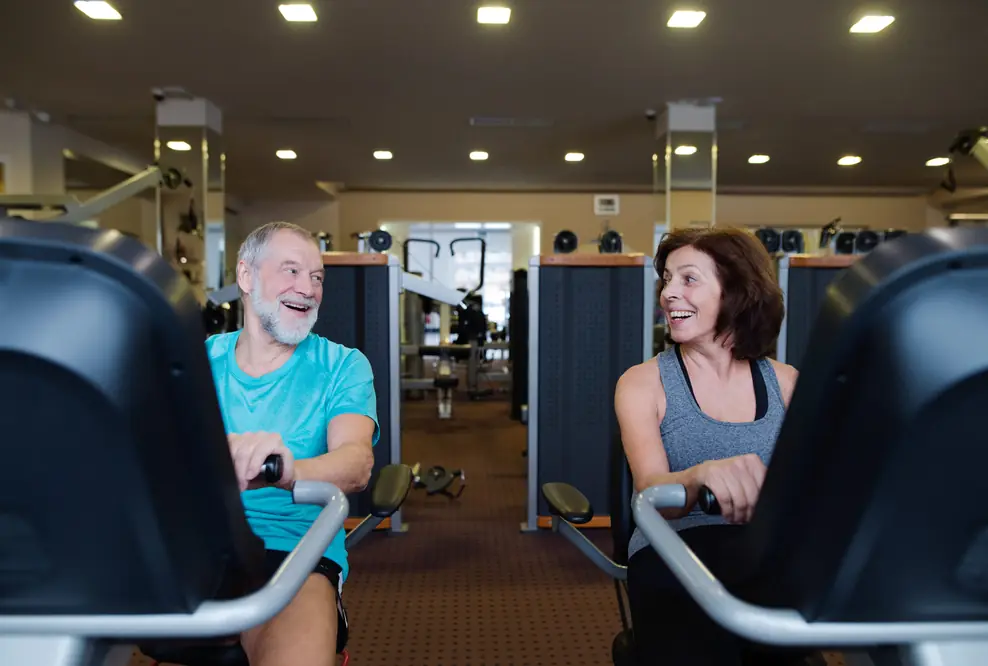 Krafttraining über 50 Jahren kann ihre Beweglichkeit und Kraft verbessern!