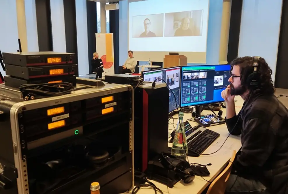 Hybrides Live Streaming Uni Düsseldorf