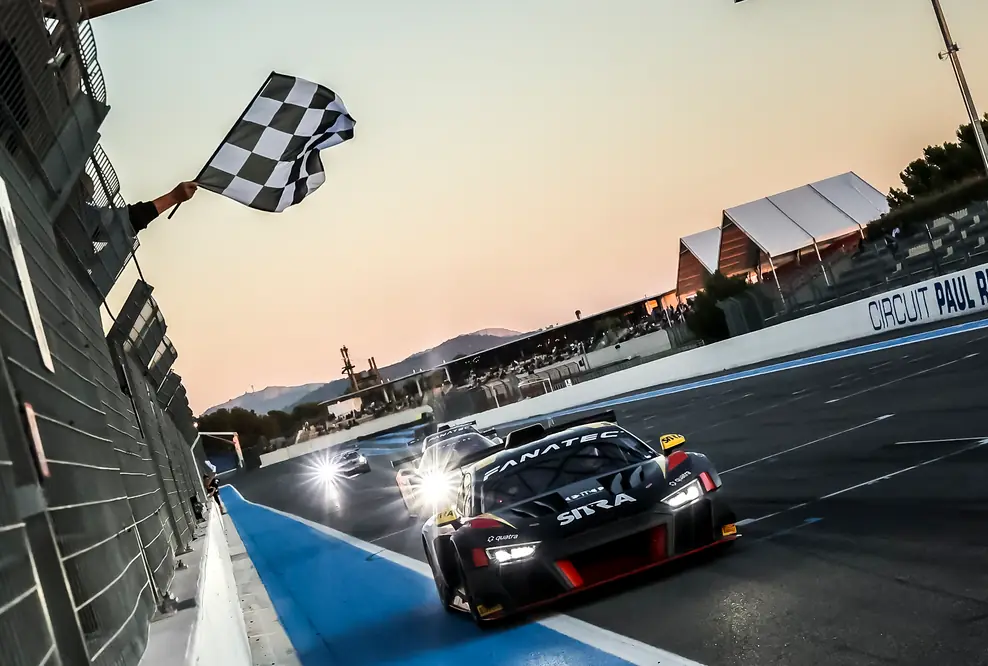 GT2 European Series 2022 Audi R8 LMS GT2 #11 (PK Carsport), Stienes Longin/Nicolas Saelens