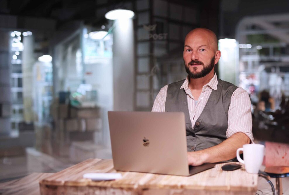 Inhaber Mirko Baschetti von Butterfly Business