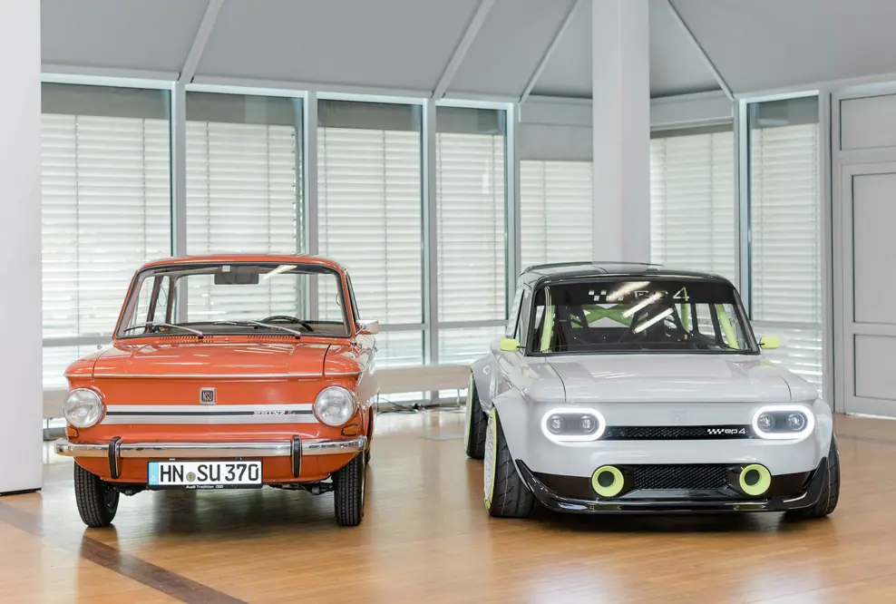 Zum 150-jährigen Jubiläum der Marke NSU enthüllen Auszubildende von Audi Neckarsulm einen NSU Prinz, den sie zu einem Elektroauto umgebaut haben.