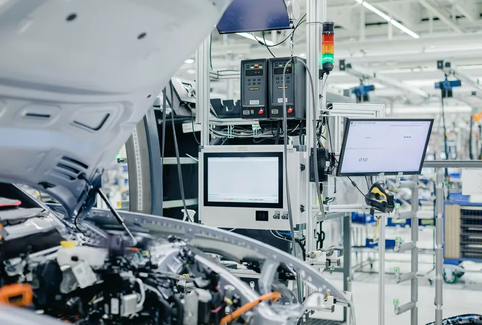 Edge Cloud 4 Production Im Juli 2023 wird Edge Cloud 4 Production nach Testbetrieb und Vortests in die Serienproduktion integriert.