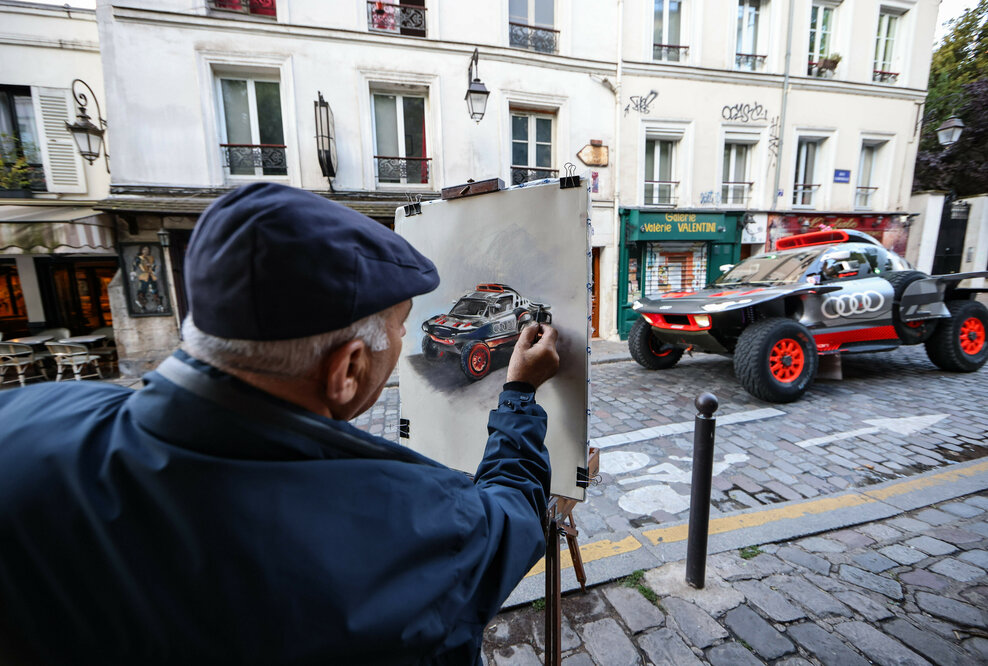 #DakarCityTour 2023: Paris Audi RS Q e-tron (Team Audi Sport), Stéphane Peterhansel/Edouard Boulanger