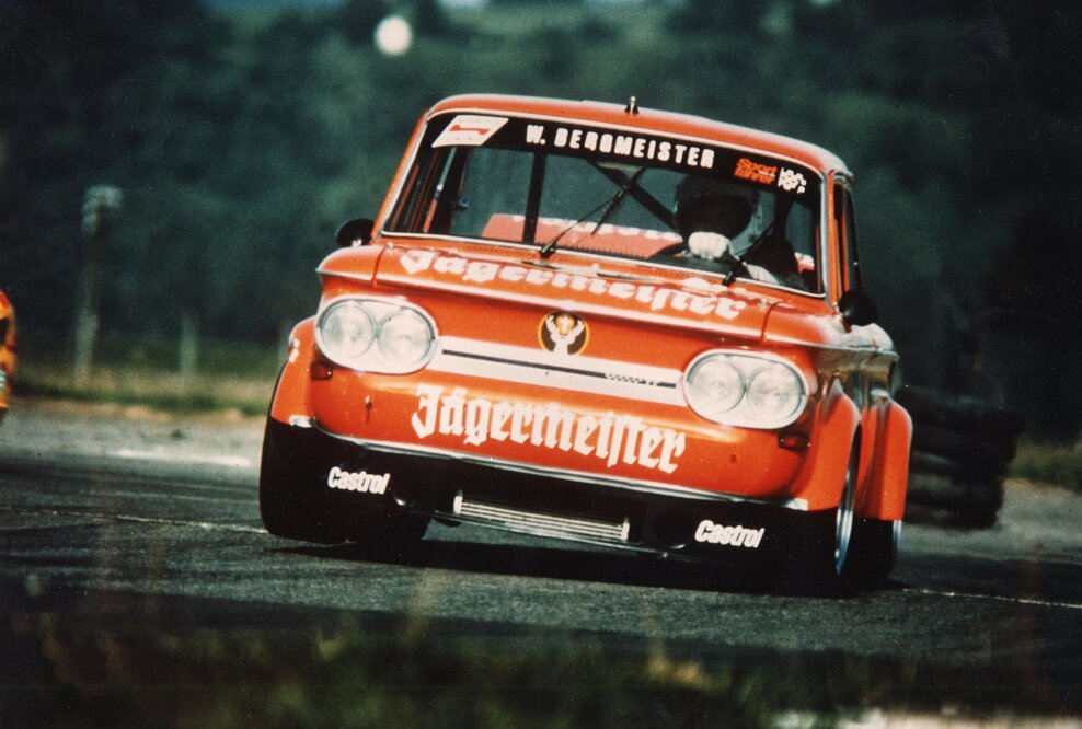 Wilhelm „Willi“ Bergmeister im NSU TT Jägermeister.