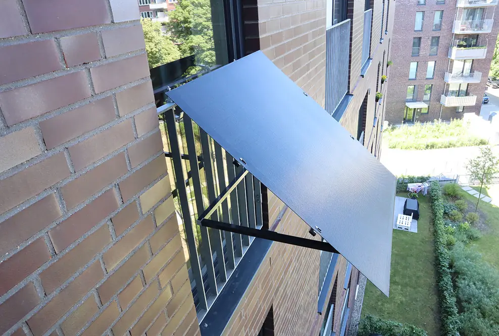 Wattmeister Balkonkraftwerk am Fenster
