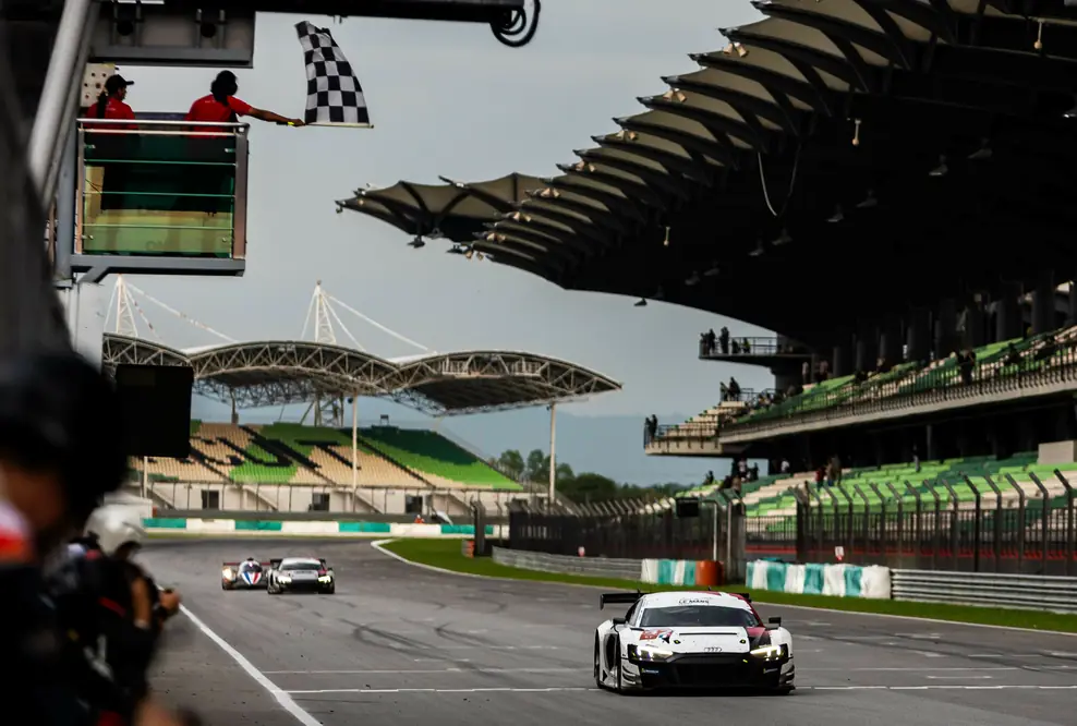 Asian Le Mans Series 2023/24 - Audi R8 LMS #42 (Saintéloc Racing), Christopher Haase/Gilles Magnus/Alban Varutti