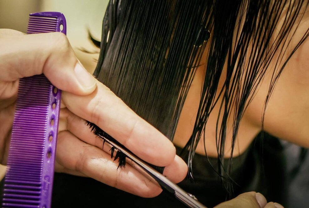 Die Geheimnisse eines atemberaubenden Haarschnitts - Friseur Bonn - Marcel Michels