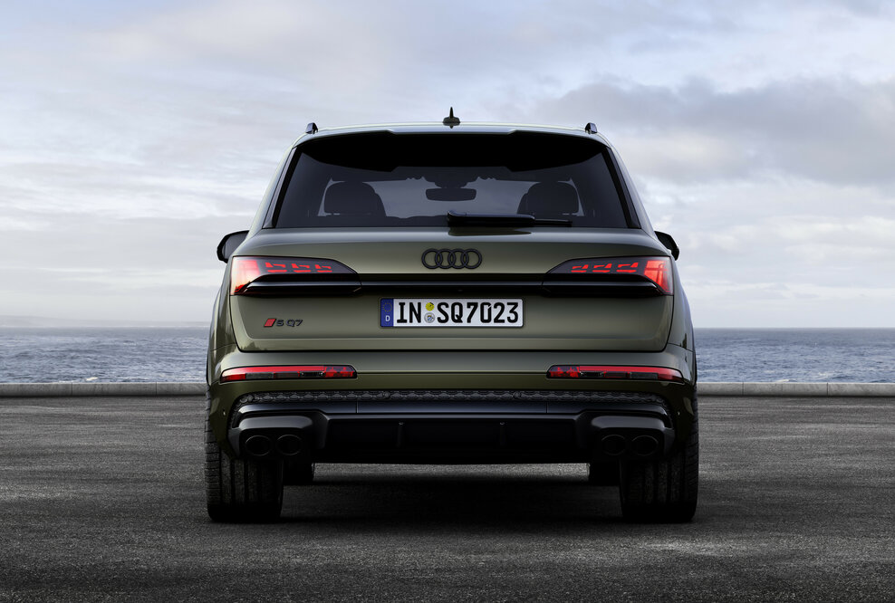 Audi SQ7 TFSI Standaufnahme, Farbe: Oakgrün Perleffekt