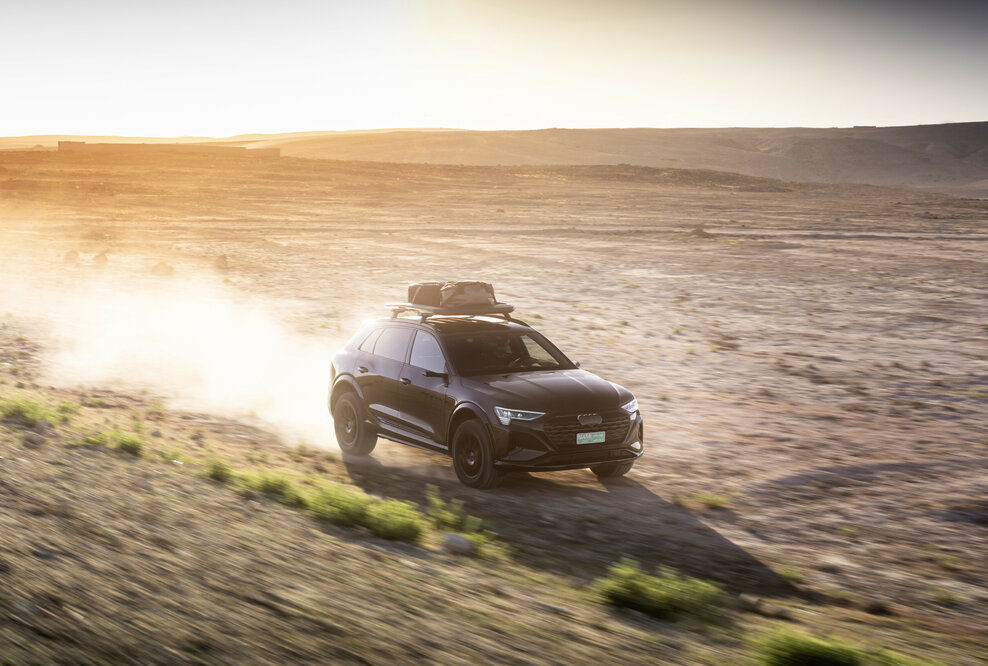 Audi Q8 e-tron edition Dakar