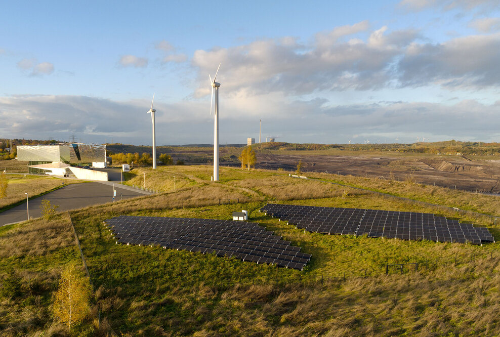 Energiegewinnung aus Sonne und Wind am Forschungs- und Erlebniszentrum paläon in Schöningen