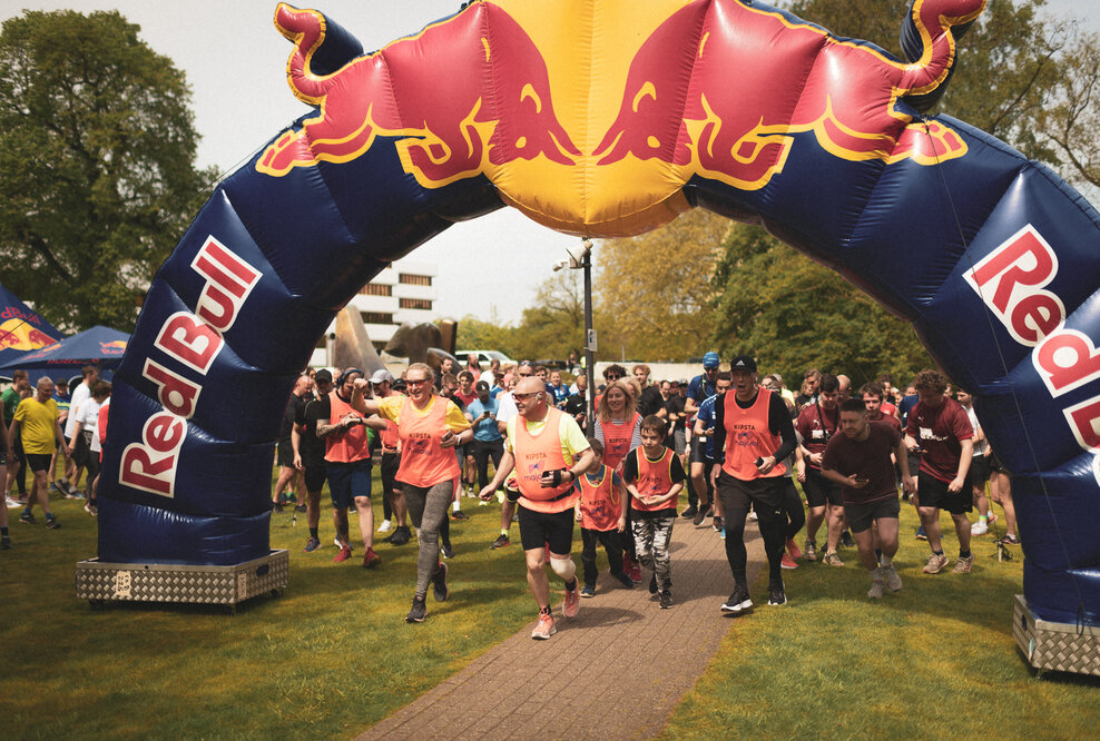 Startschuss des Wigs for Life World Runs 2023 