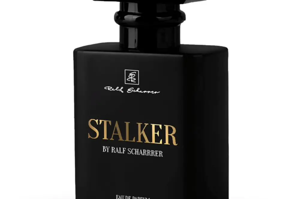 schwarzer Falcon "Stalker"