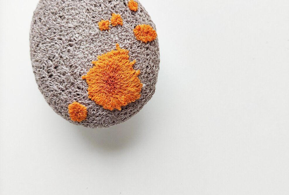 Itamar Yehiel mit "Floating Pebbles" in der MAX54 Gallery in Augsburg