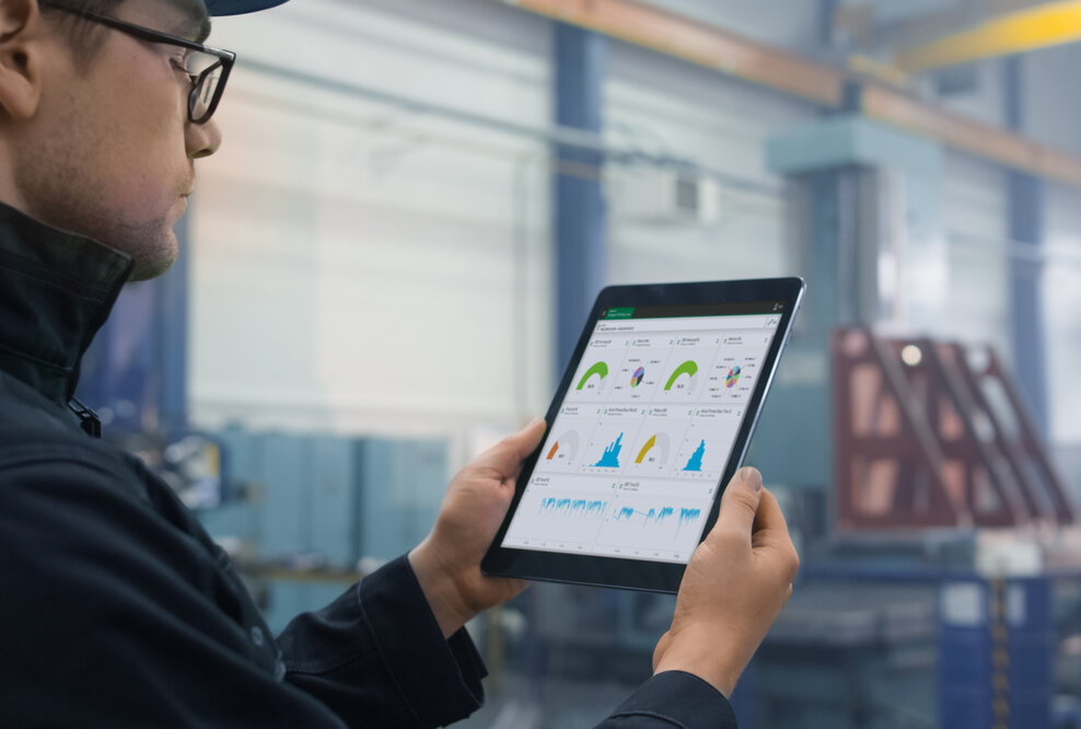 Mit Version 3.2 ermöglicht ibaDaVIS Dashboards in Echtzeit und neue Perspektiven auf Zeitbereichsdaten