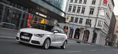 Audi beim Großversuch simTD: Das Projekt Ampelinfo online