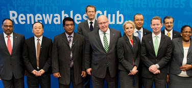 Vertreter aus zehn Vorreiterländern gründen "Club der Energiewende-Staaten"
