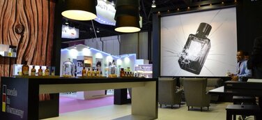 Arabische Düfte - Raumschiff entwirft den Messeauftritt für Düllberg Konzentra auf der Beautyworld in Dubai