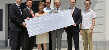 Audi-Hochwasserhilfe: Unternehmensspende übergeben