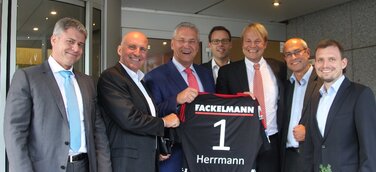 Handball-Bundesliga: HC Erlangen dankt Staatsminister Joachim Herrmann