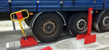 Unfälle an der Verladerampe vermeiden und Kosten sparen