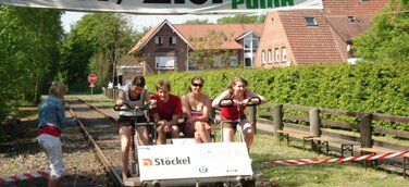 Deutsche Draisinen-Meisterschaft vom 1. bis 4. Mai 2014 im Hasetal: Strampeln und Hebeln bis die Gleise glühen