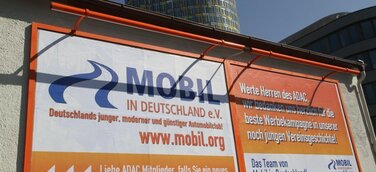 Kleine Plakataktion in München: Wir sind Deutschlands junger, moderner und günstiger Automobilclub