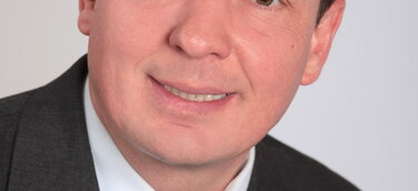 Erste Abend-KFZ-Zulassungsstelle in Wien