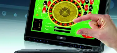 Lüfterfreier Multi-Touch Panel - PC mit ebener Front