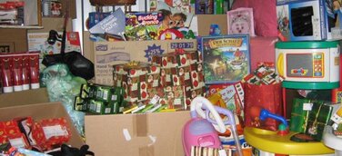 Weihnachtsfreude weitergeben! – MyPlace-SelfStorage und die Tafeln sammeln Weihnachtsgeschenke für Bedürftige