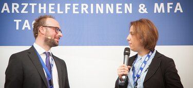 Medizinische Fachangestellte (MFAs) demonstrieren Selbstbewusstsein, Kompetenz und Weiterbildungsinteresse