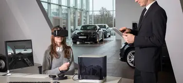 Audi VR experience: das Autohaus im Aktenkoffer