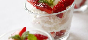 Einfach beerenstark: Lecker-leicht genießen mit Erd- und Heidelbeeren