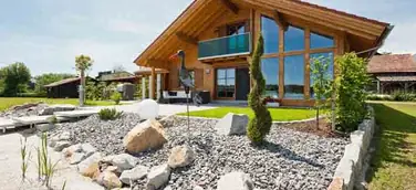 Rubner: Holzhaus am See