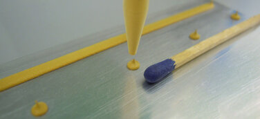 Wärmeleitpasten perfekt dosiert - Mit Mechanik und digitalen Steuereinheiten der Marke preeflow®