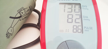 Hohen Blutdruck mit Nährstoffen natürlich senken - Ernährungswissenschaftler zeigen alternativen Weg.