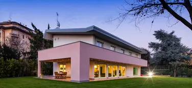 Rubner Haus: Kubistische Architektur trifft familiäre Wohnatmosphäre