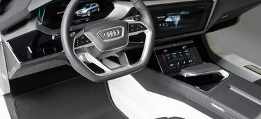 Audi e-tron quattro concept – Interieur Ausblick HMI, Connectivity und Infotainment