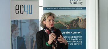 Board Dialog: Experten definieren neue Rolle von Aufsichtsrat und Management im digitalen Wandel