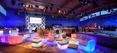 Hamburger Eventszene sammelt für Nestwerk e.V.