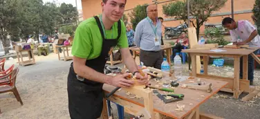 Jakob Ofenberger aus Waidhofen gewinnt Design-Award und Performance Award beim World Wood Day